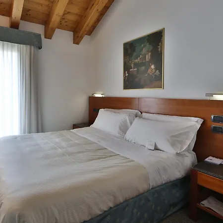 Hotel Western Roma 3*